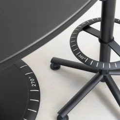 360° table