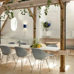 About A Chair AAC 226