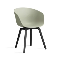 About a chair AAC 22 - pied bois