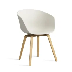 About a chair AAC 22 - pied bois