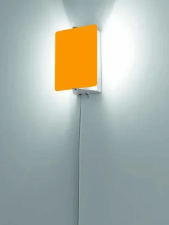 Applique à volet pivotant LED