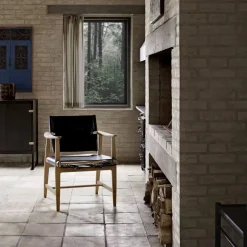 BM1106 Chaise Huntsman