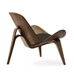 CH07 The shell chair