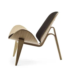 CH07 The shell chair