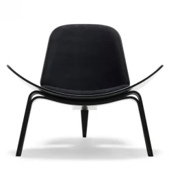 CH07 The shell chair