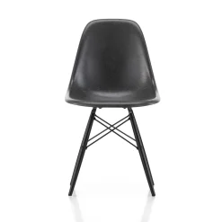 Eames Fiberglass Side Chair DSW