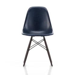 Eames Fiberglass Side Chair DSW