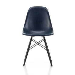 Eames Fiberglass Side Chair DSW