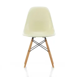 Eames Fiberglass Side Chair DSW