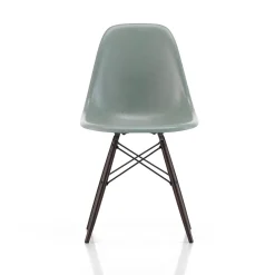 Eames Fiberglass Side Chair DSW