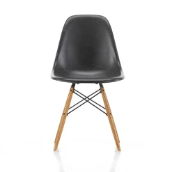 Eames Fiberglass Side Chair DSW