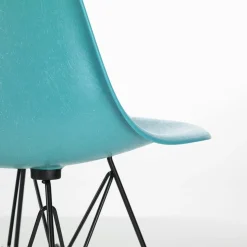 Eames Fiberglass Side Chair DSR Turquoise - Édition limitée