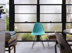 Eames Fiberglass Side Chair DSR Turquoise - Édition limitée