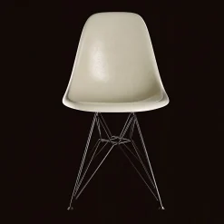 Eames Fiberglass Side Chair DSR