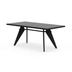 Em Table