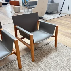 Fauteuil Pablo - Cuir Grainé Vert Boue / Noyer Canaletto (Outlet)