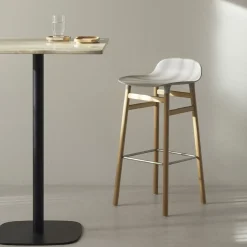 Form Barstool - Noyer