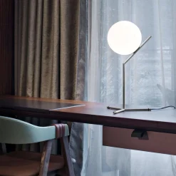 IC T1 Lampe à Poser - Grande