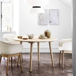 In Between Table SK4