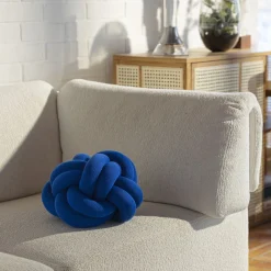 Knot coussin