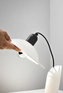 Lampiatta lampe à poser/ applique