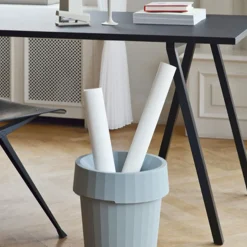 Loop Stand High Table