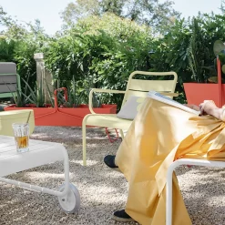 Luxembourg Table basse à Roues