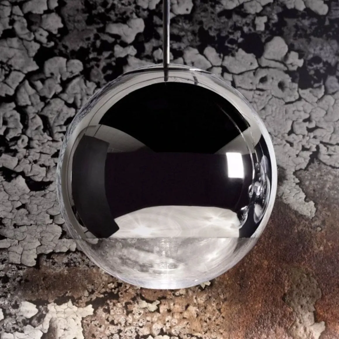 Mirror Ball Suspension LED