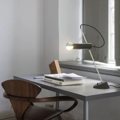 Model 566 - Lampe à poser