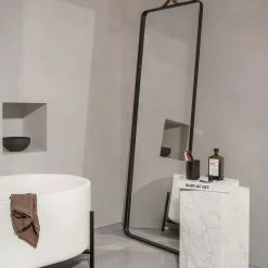 Norm Floor Mirror noir