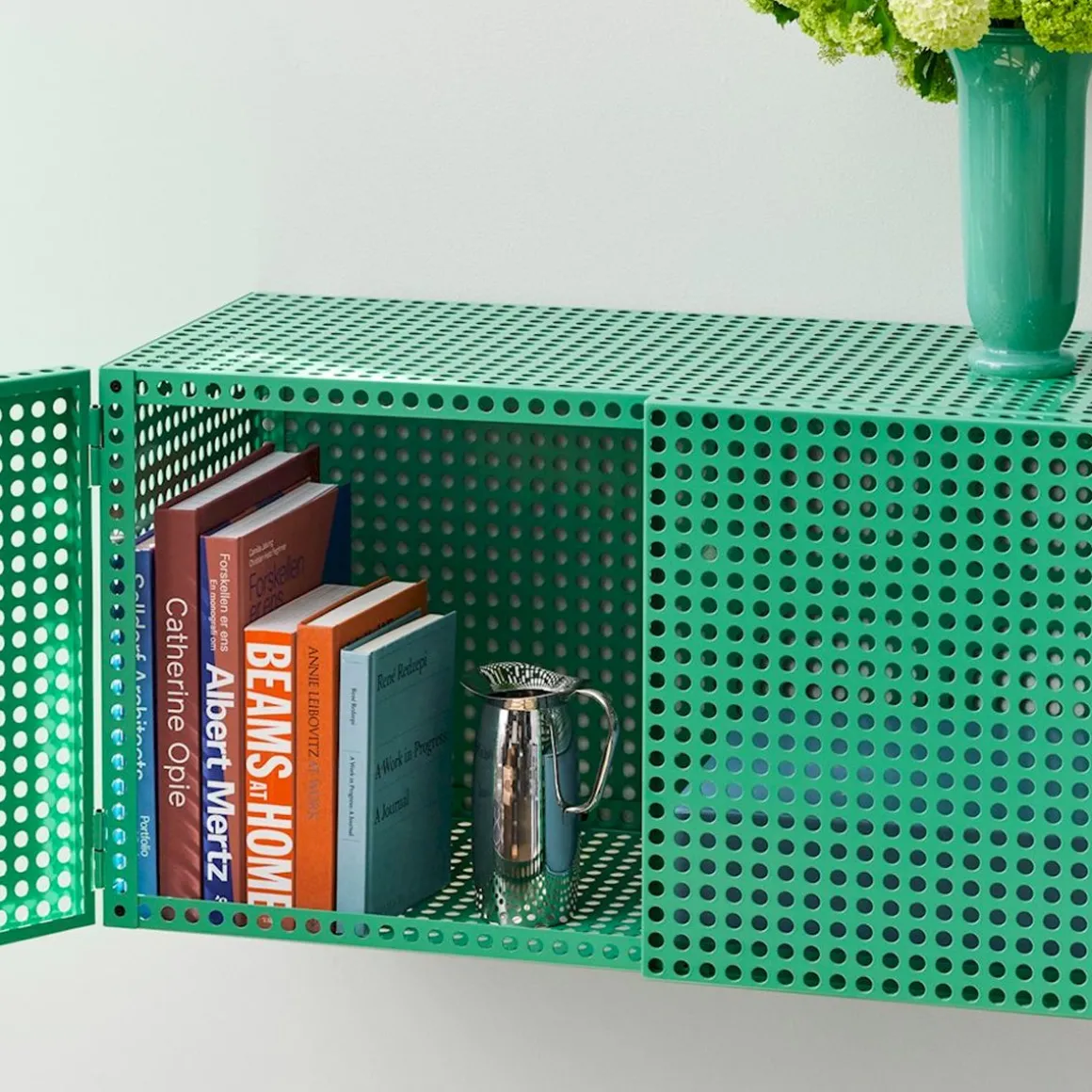 Perforated Cabinet Étagère Murale