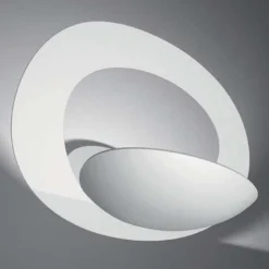 Pirce applique blanc