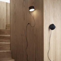 Post Wall Lamp