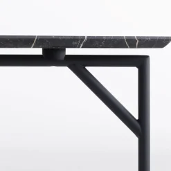 Table basse tout le jour