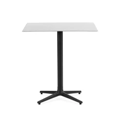 Table Carrée Allez 4 pieds, Taille 2