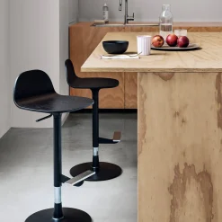 Tabouret Pilat avec dossier