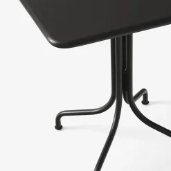 Thorvald Table café carrée SC97